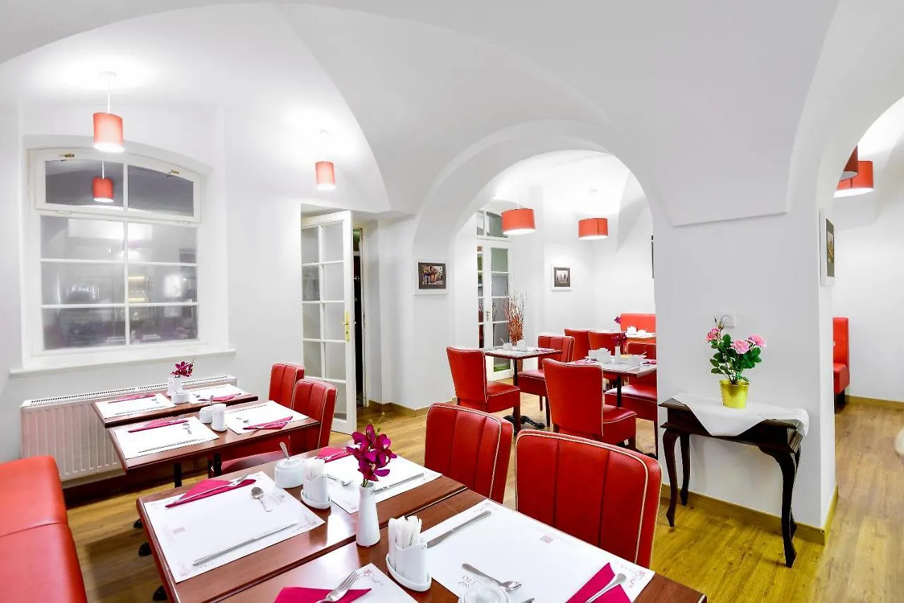Hotel Residence Bijou De פראג 4*,