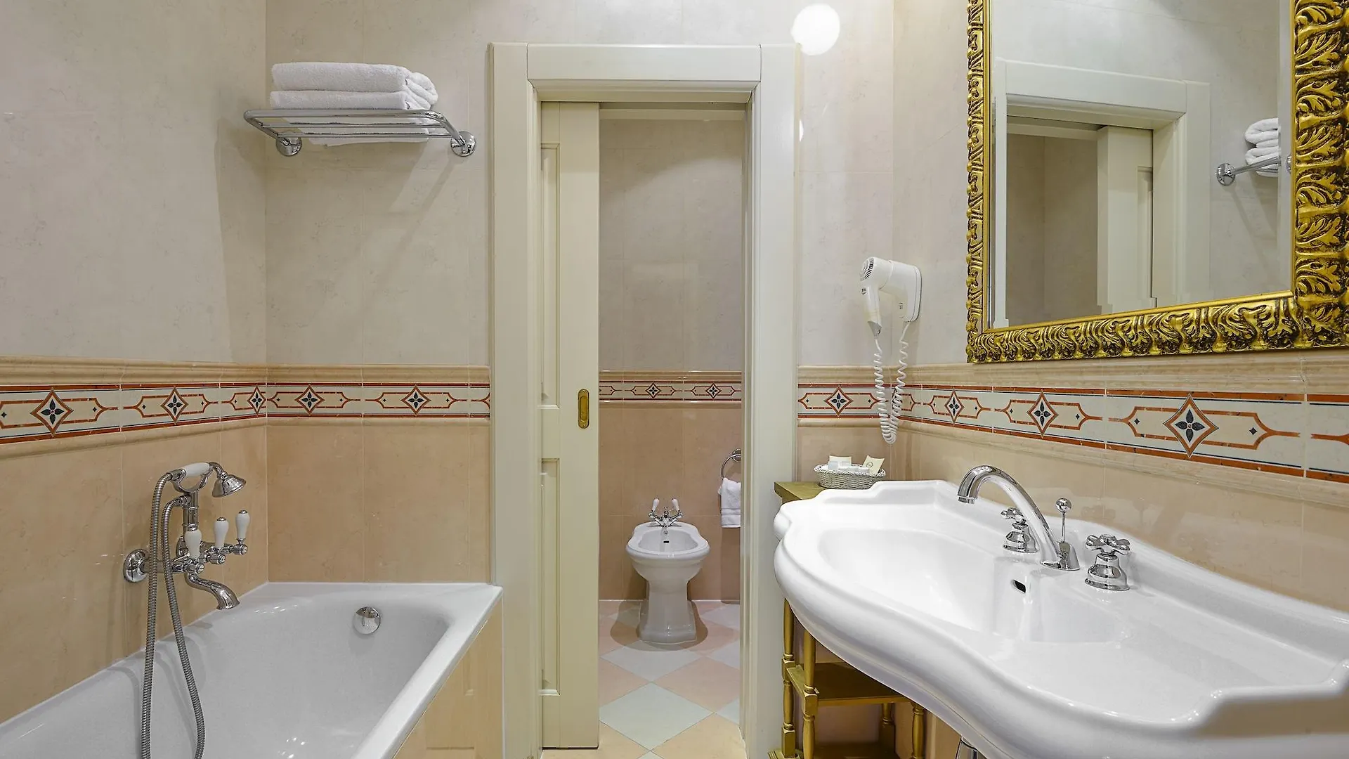 **** מלון דירות Hotel Residence Bijou De פראג צ'כיה