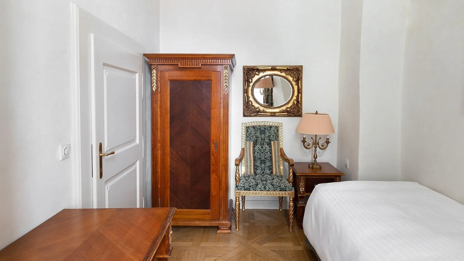 **** מלון דירות Hotel Residence Bijou De פראג צ'כיה